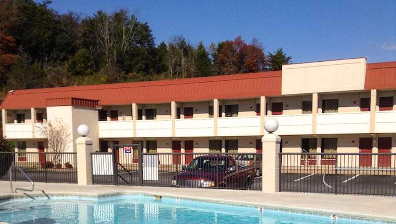 Astoria Hotel Danville West Buitenkant foto